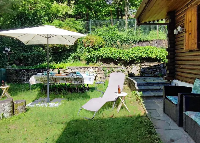 - Ampio Giardino Fino A 5 Persone Nebbiuno