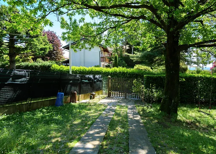 - Ampio Giardino Fino A 5 Persone Alpesi faház Nebbiuno